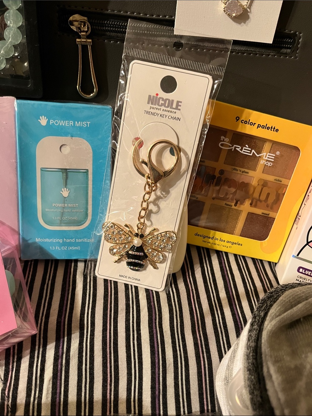 NWT NWOT Kendra, Madden, Rae Dunn, the Crème Shop and other items unbranded bag - Picture 12 of 15